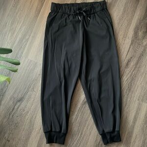 Lululemon Black Joggers Sz 4